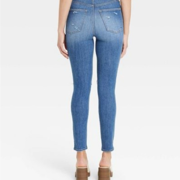 Universal Thread Jeans - Picture 2 of 7